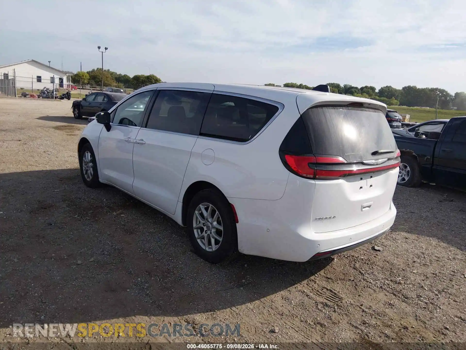 3 fotografías del automóvil dañado 2C4RC1BG4SR522833 CHRYSLER PACIFICA 2025
