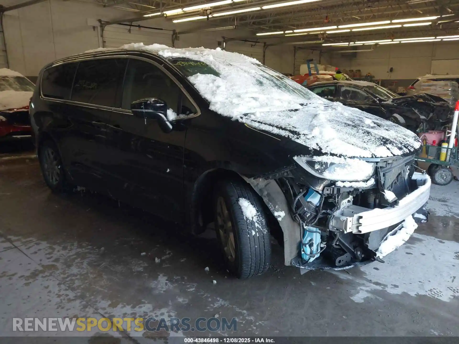 1 Photograph of a damaged car 2C4RC1BG5SR531993 CHRYSLER PACIFICA 2025