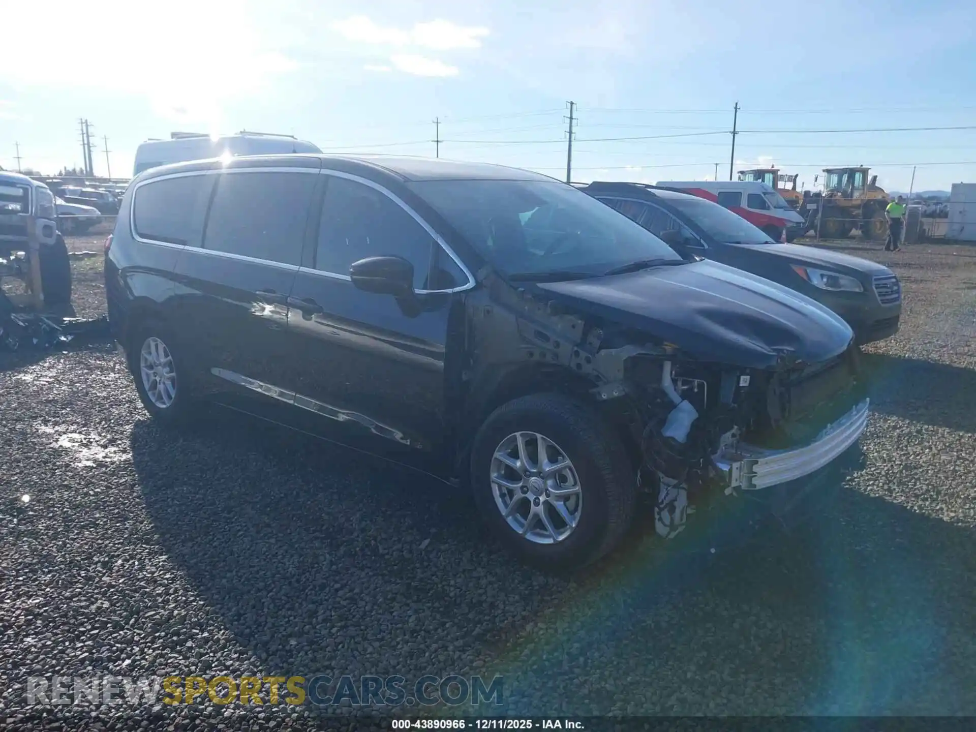 1 Photograph of a damaged car 2C4RC1BG5SR585469 CHRYSLER PACIFICA 2025