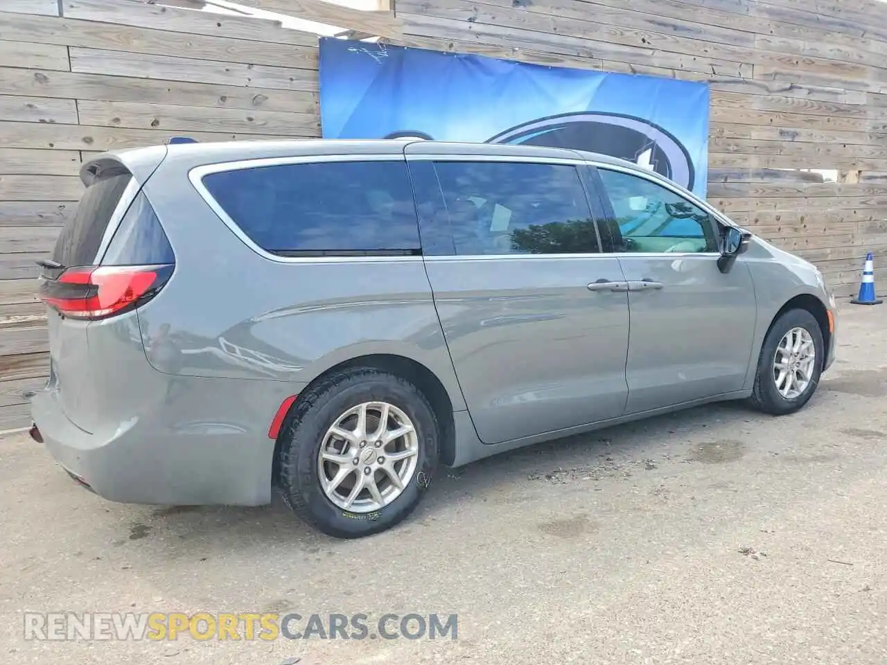 3 Photograph of a damaged car 2C4RC1BG6SR541786 CHRYSLER PACIFICA 2025