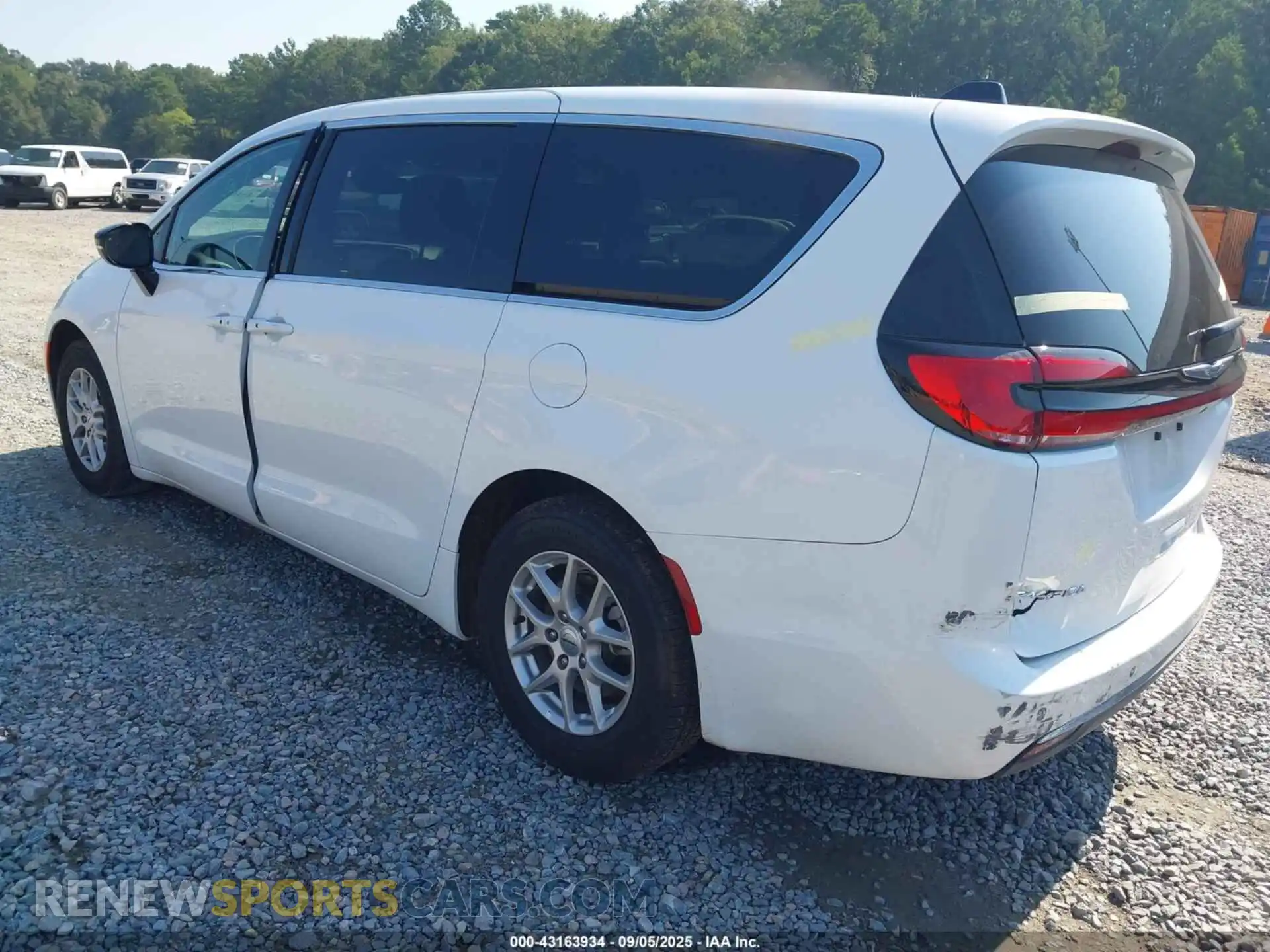 3 fotografías del automóvil dañado 2C4RC1BG6SR545451 CHRYSLER PACIFICA 2025