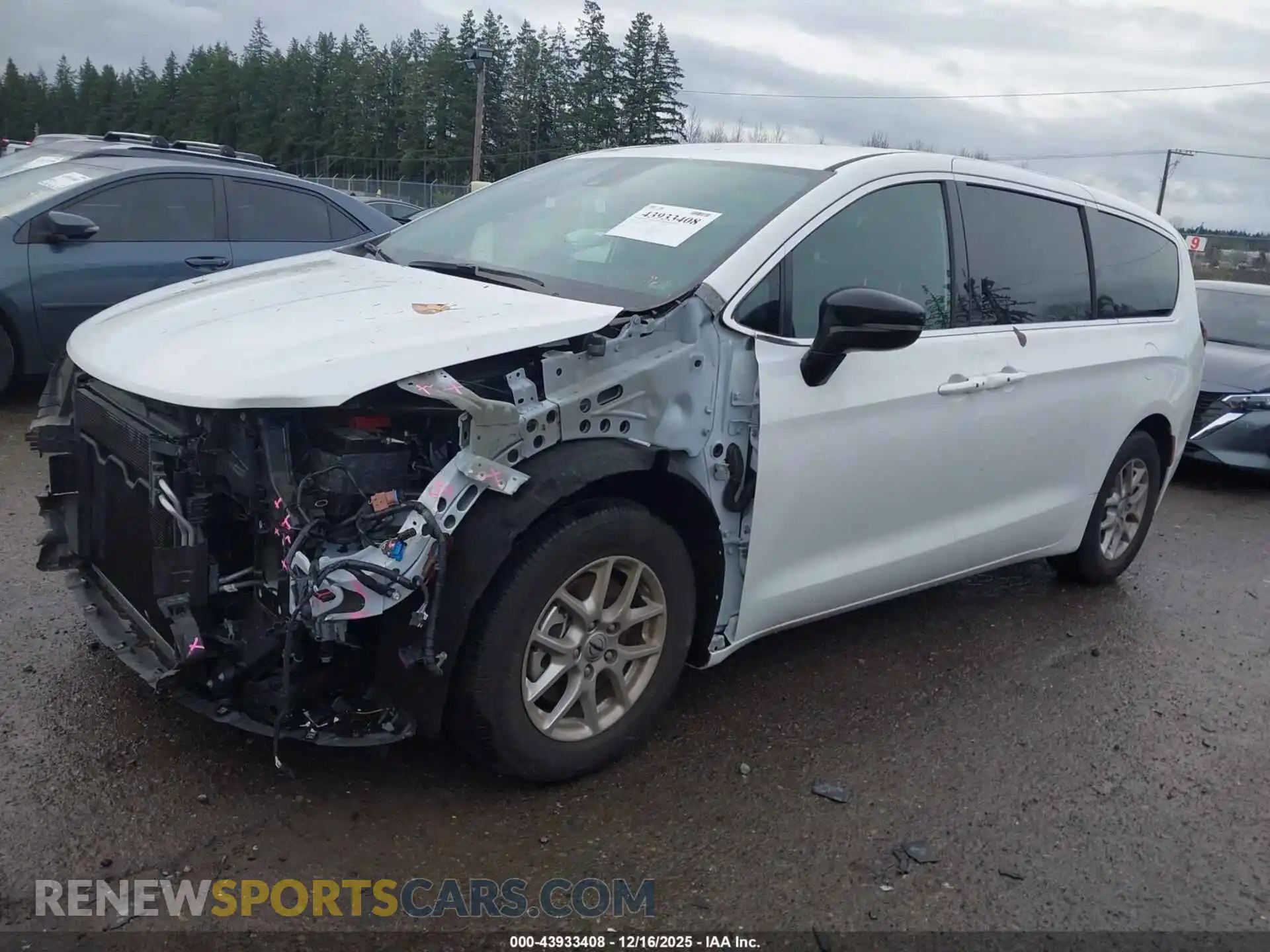 2 Photograph of a damaged car 2C4RC1BG6SR554893 CHRYSLER PACIFICA 2025