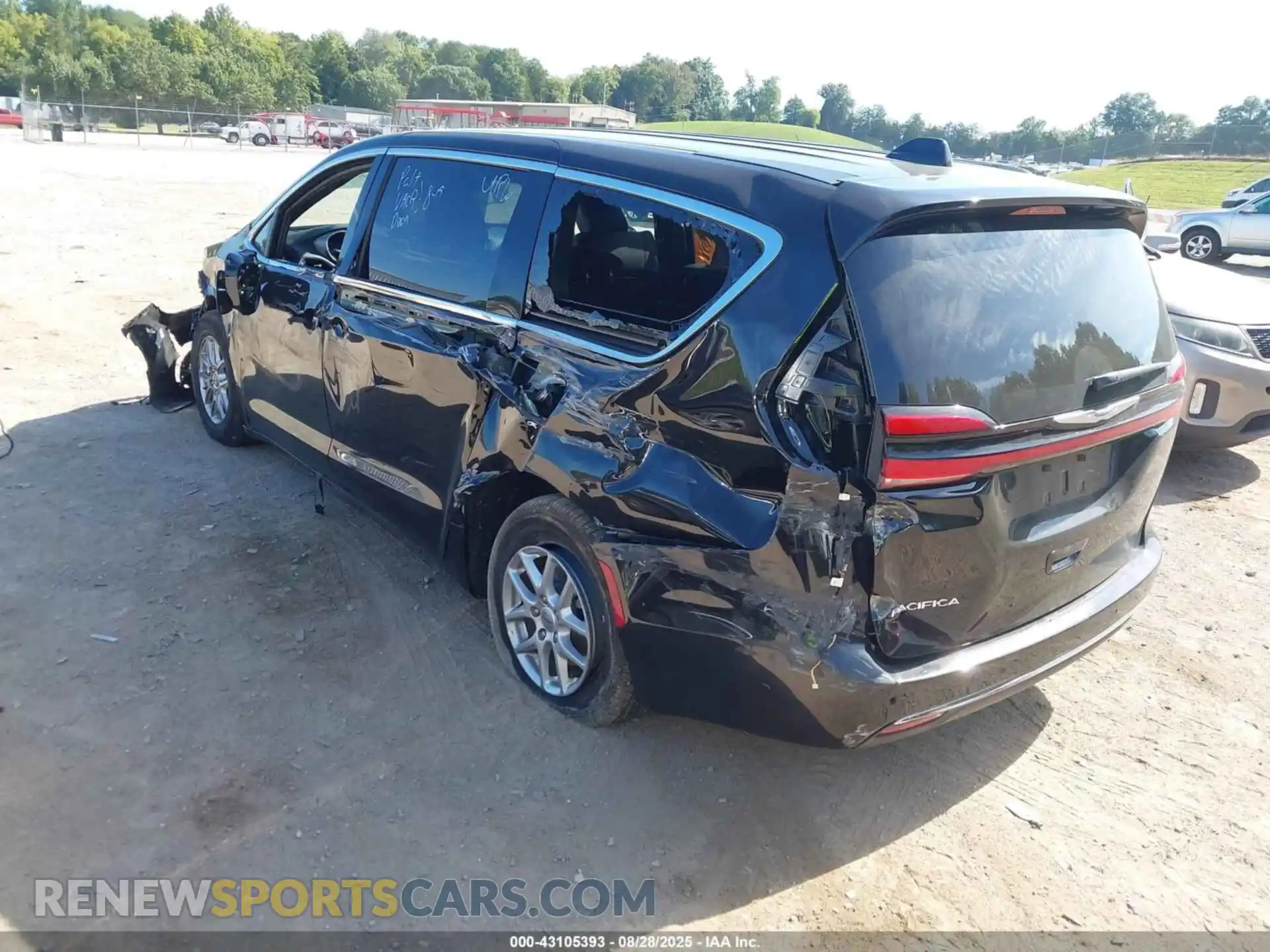 3 Photograph of a damaged car 2C4RC1BG7SR568608 CHRYSLER PACIFICA 2025