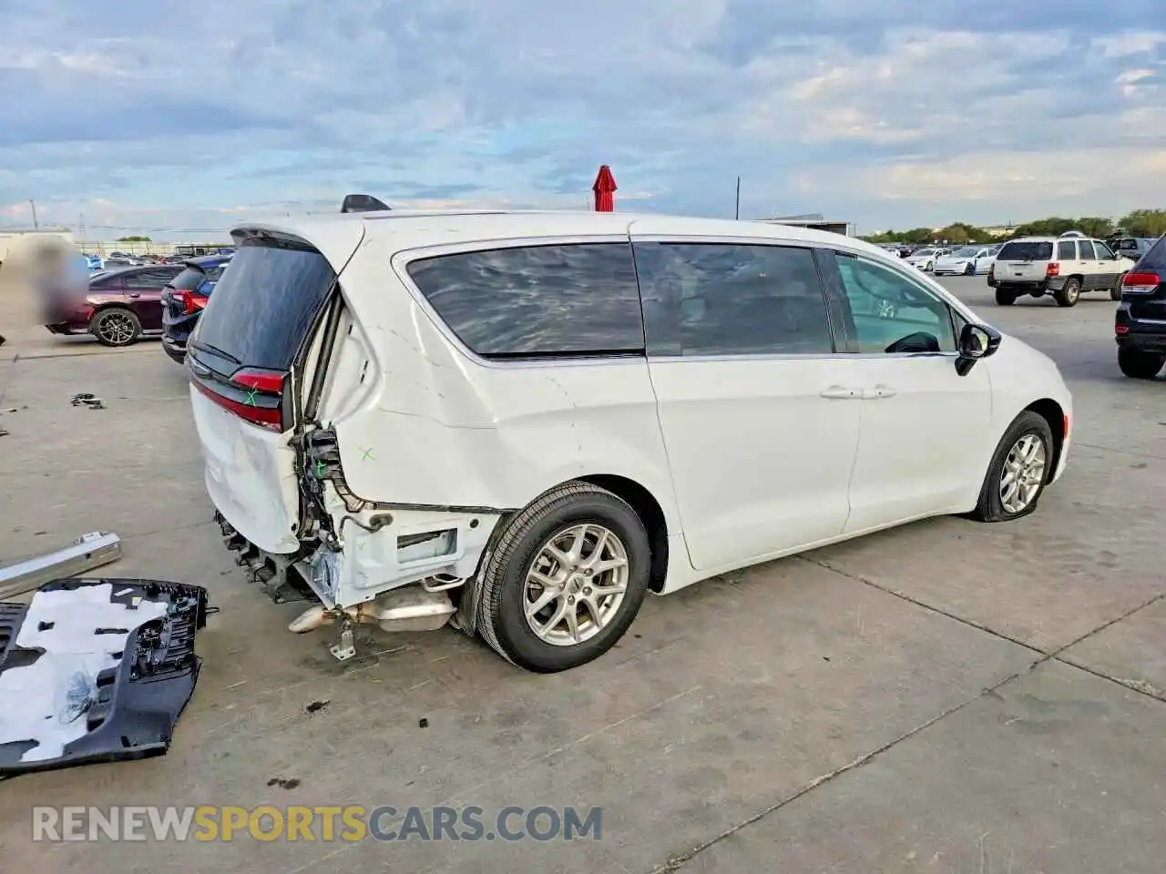 3 Photograph of a damaged car 2C4RC1BG8SR568469 CHRYSLER PACIFICA 2025