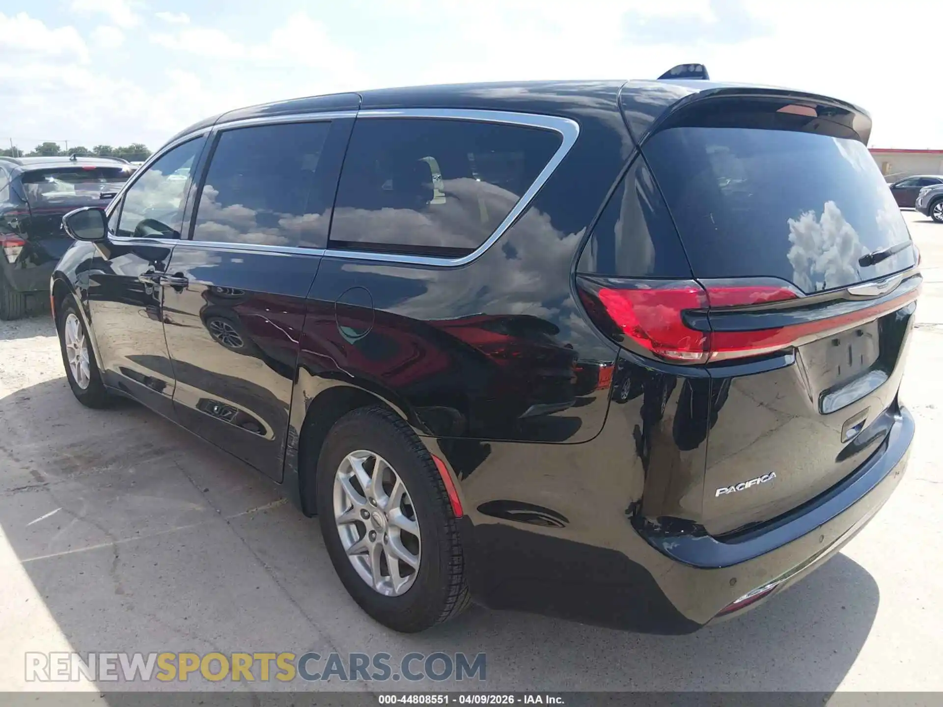 3 Photograph of a damaged car 2C4RC1BG9SR570473 CHRYSLER PACIFICA 2025