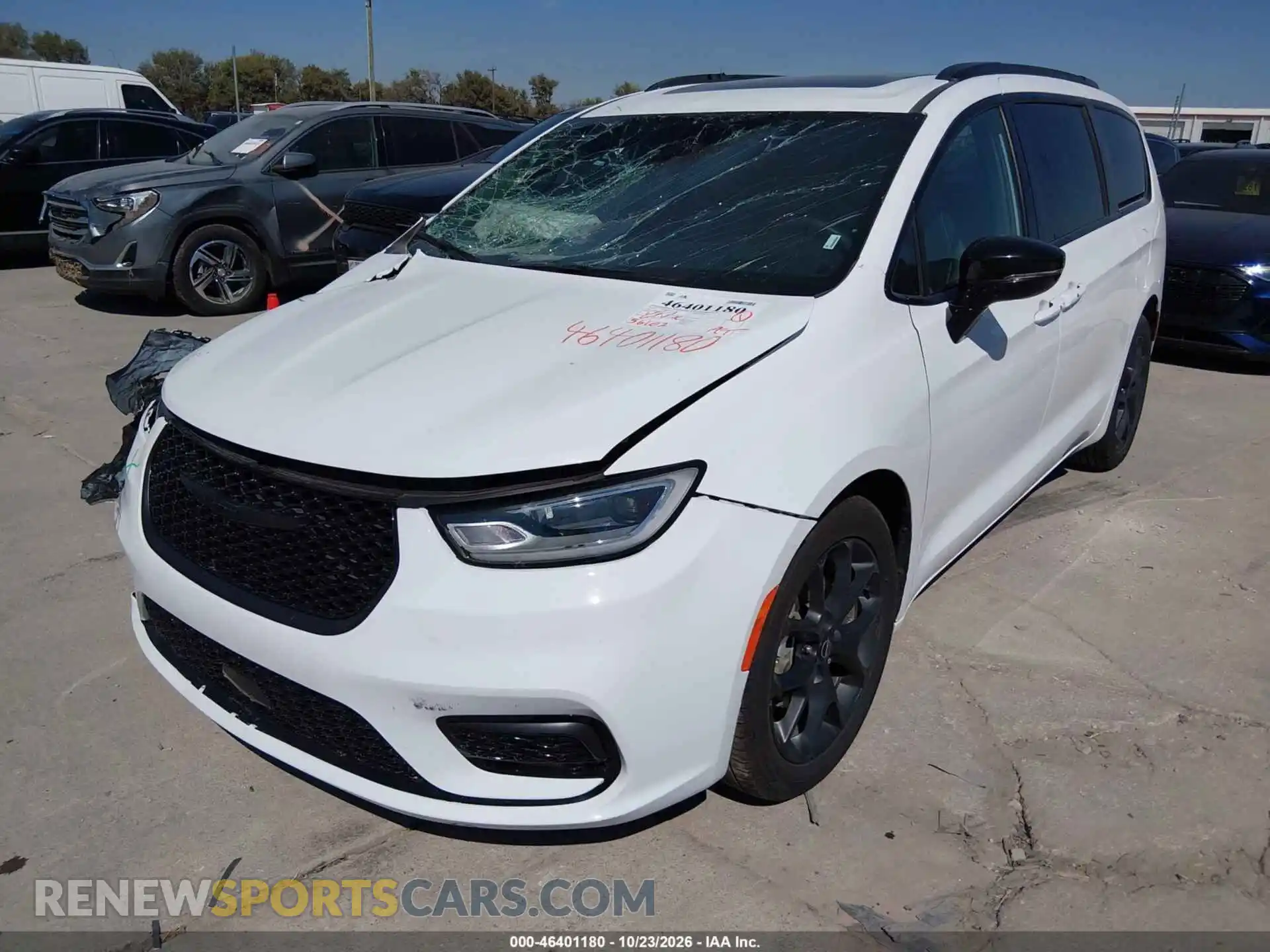 2 Photograph of a damaged car 2C4RC1GG0SR566322 CHRYSLER PACIFICA 2025