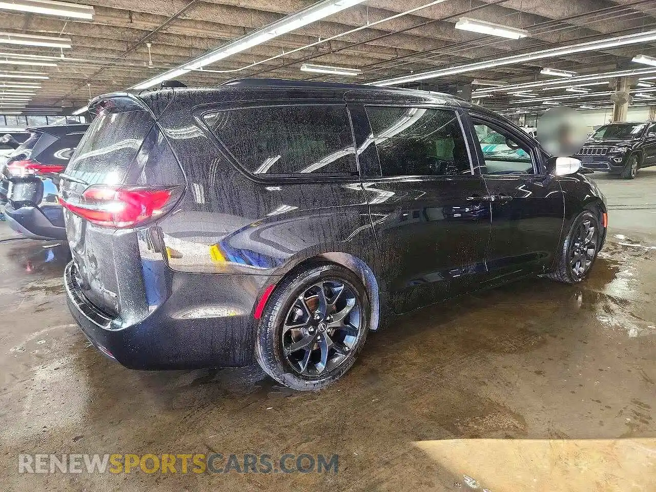 3 Photograph of a damaged car 2C4RC1GG1SR578138 CHRYSLER PACIFICA 2025