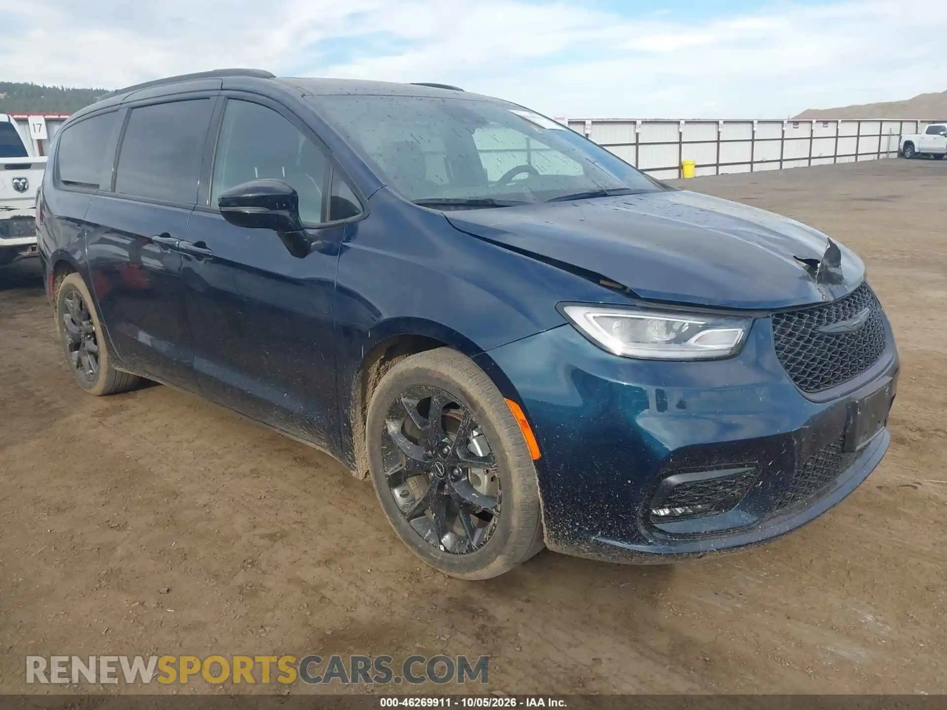 1 Photograph of a damaged car 2C4RC1GG1SR611008 CHRYSLER PACIFICA 2025