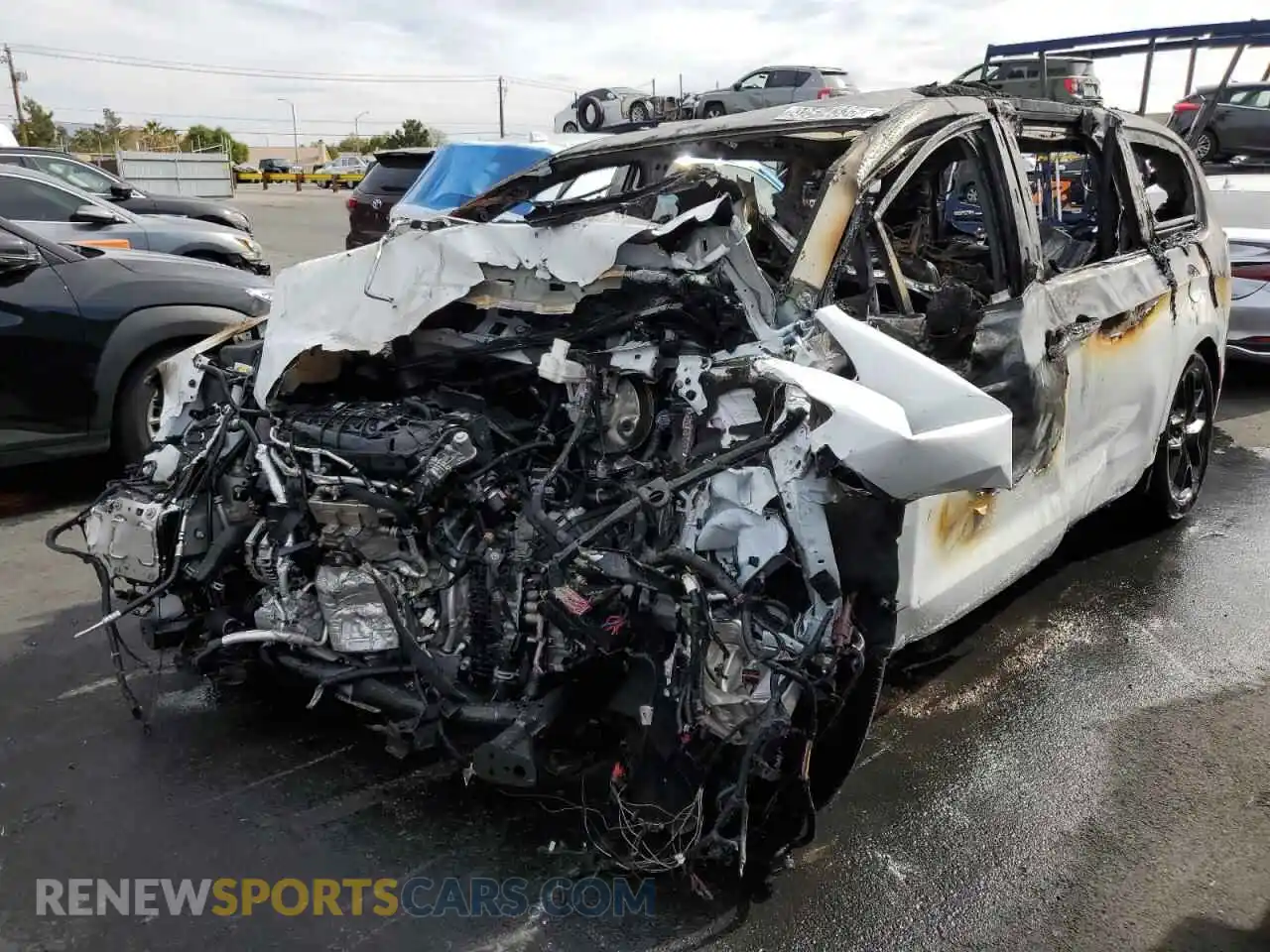 1 Photograph of a damaged car 2C4RC1GG2SR555001 CHRYSLER PACIFICA 2025