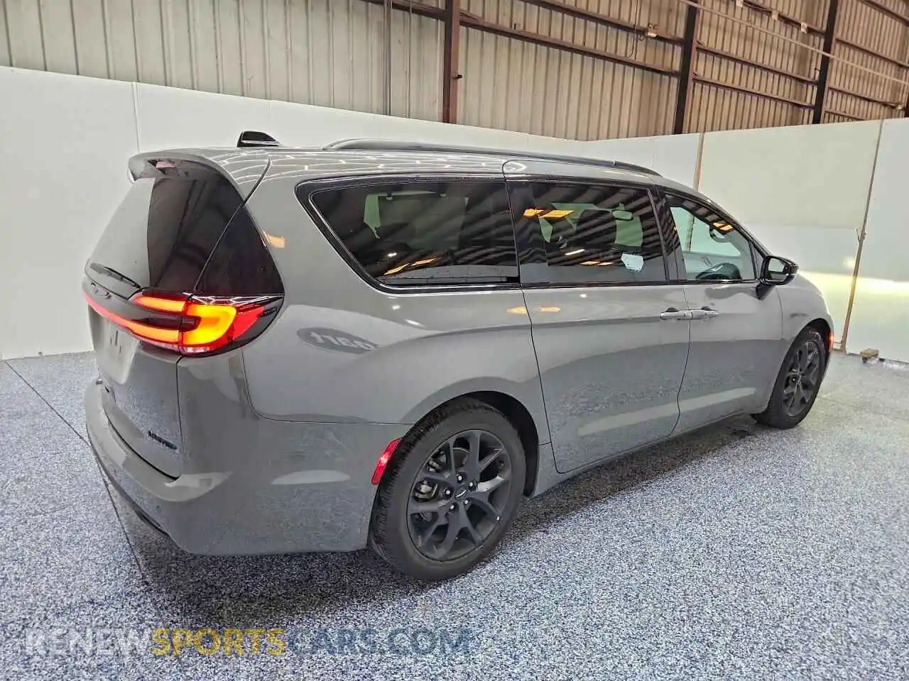 3 Фотография поврежденного автомобиля 2C4RC1GG3SR516451 CHRYSLER PACIFICA 2025