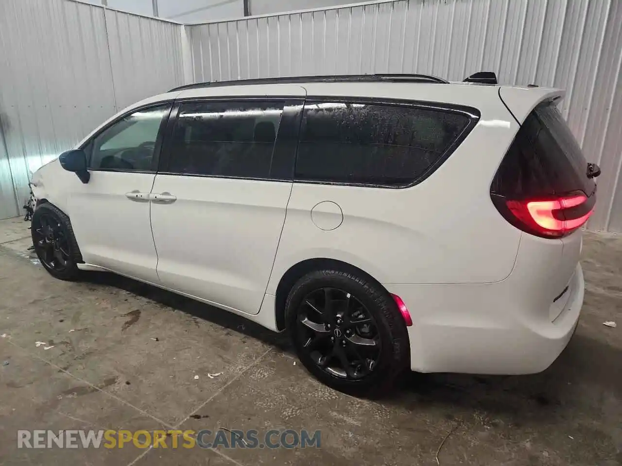 2 fotografías del automóvil dañado 2C4RC1GG4SR550995 CHRYSLER PACIFICA 2025