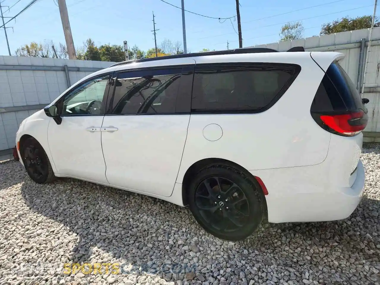 2 Photograph of a damaged car 2C4RC1GG5SR544414 CHRYSLER PACIFICA 2025