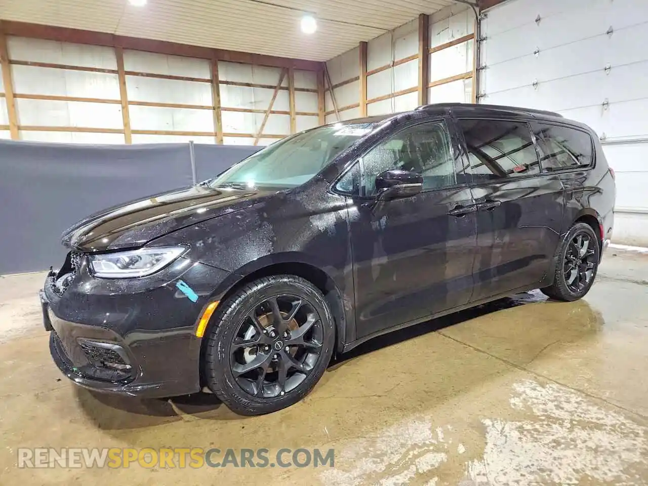 1 Photograph of a damaged car 2C4RC1GG5SR564971 CHRYSLER PACIFICA 2025