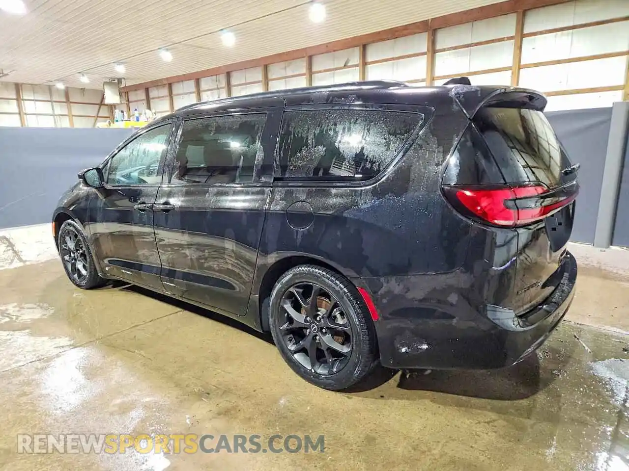 2 Photograph of a damaged car 2C4RC1GG5SR564971 CHRYSLER PACIFICA 2025