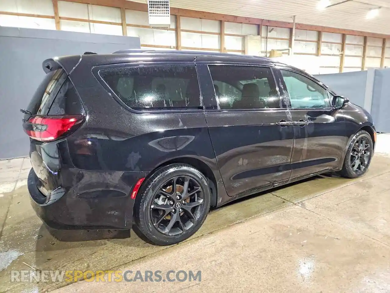 3 Photograph of a damaged car 2C4RC1GG5SR564971 CHRYSLER PACIFICA 2025