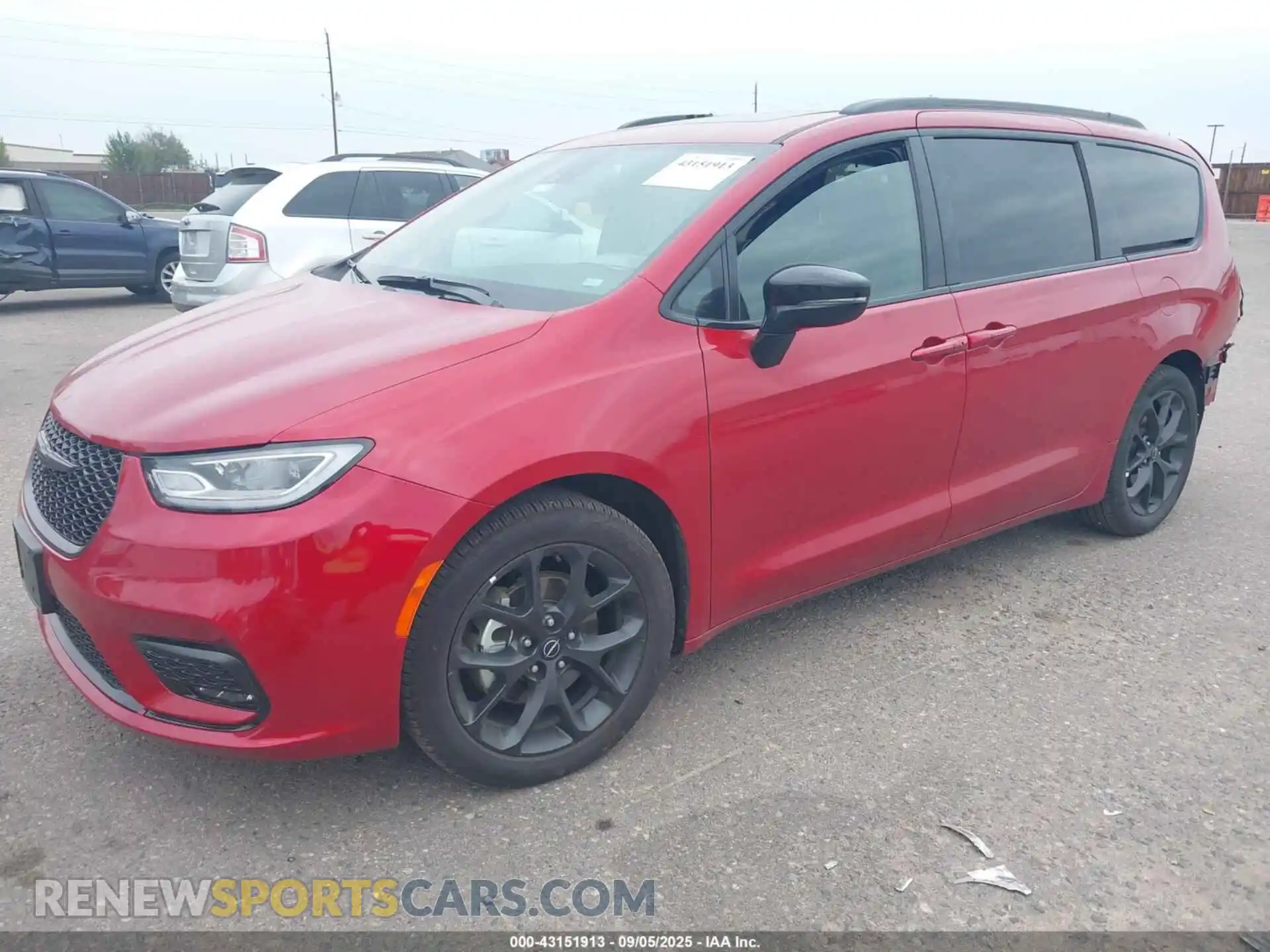 2 Photograph of a damaged car 2C4RC1GG6SR562050 CHRYSLER PACIFICA 2025
