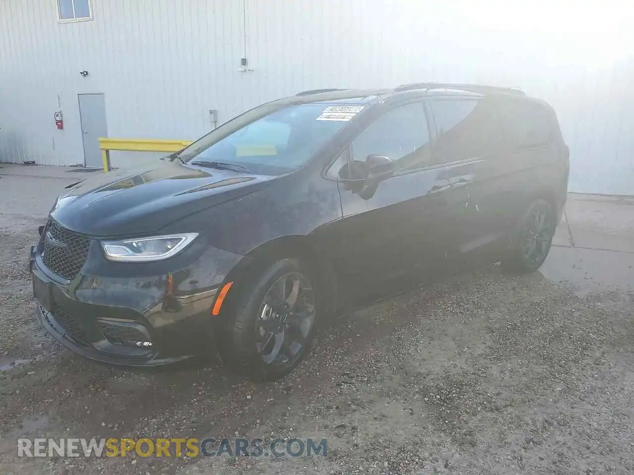 1 Photograph of a damaged car 2C4RC1GG7SR514735 CHRYSLER PACIFICA 2025