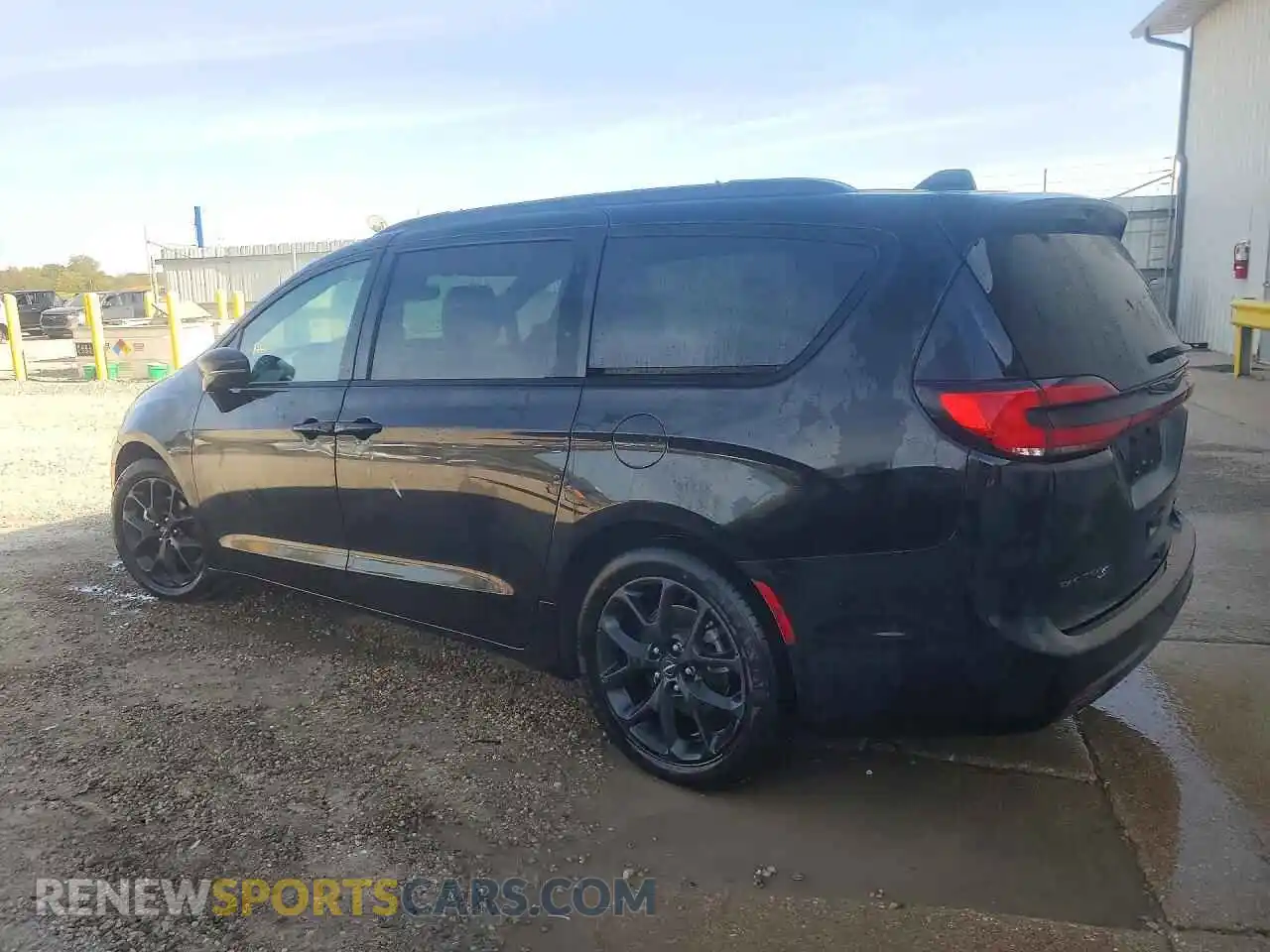 2 Photograph of a damaged car 2C4RC1GG7SR514735 CHRYSLER PACIFICA 2025