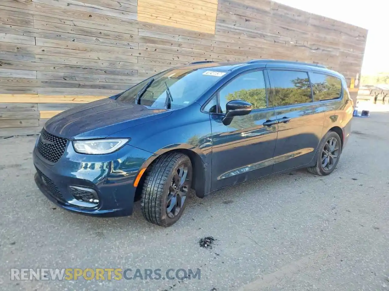 1 Photograph of a damaged car 2C4RC1GGXSR520013 CHRYSLER PACIFICA 2025