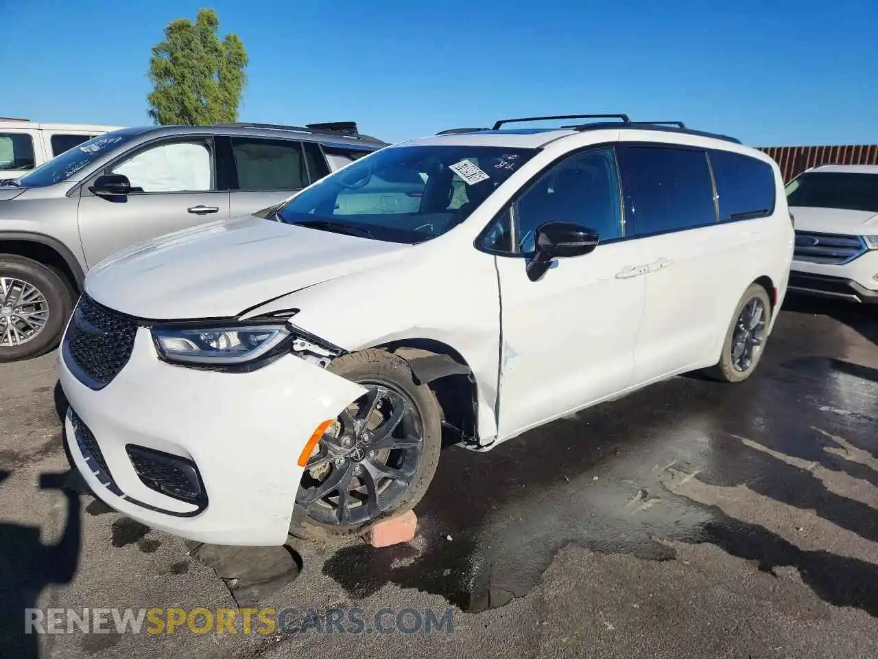 1 Фотография поврежденного автомобиля 2C4RC1GGXSR529763 CHRYSLER PACIFICA 2025