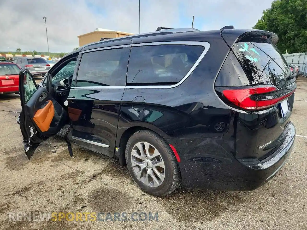 2 Фотография поврежденного автомобиля 2C4RC1N72SR500146 CHRYSLER PACIFICA 2025