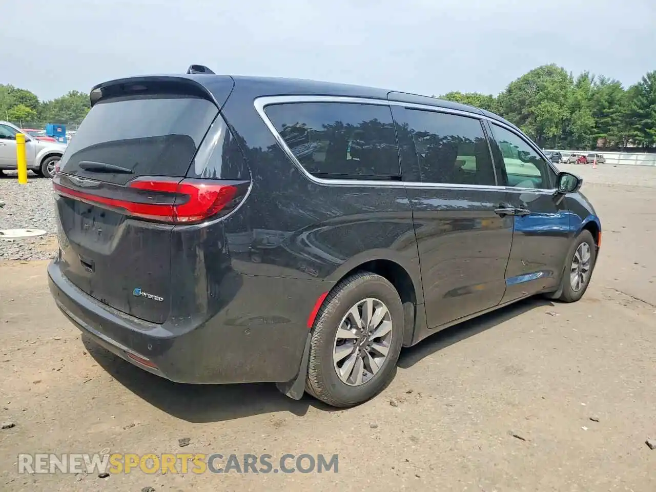 3 Фотография поврежденного автомобиля 2C4RC1S73SR563633 CHRYSLER PACIFICA 2025