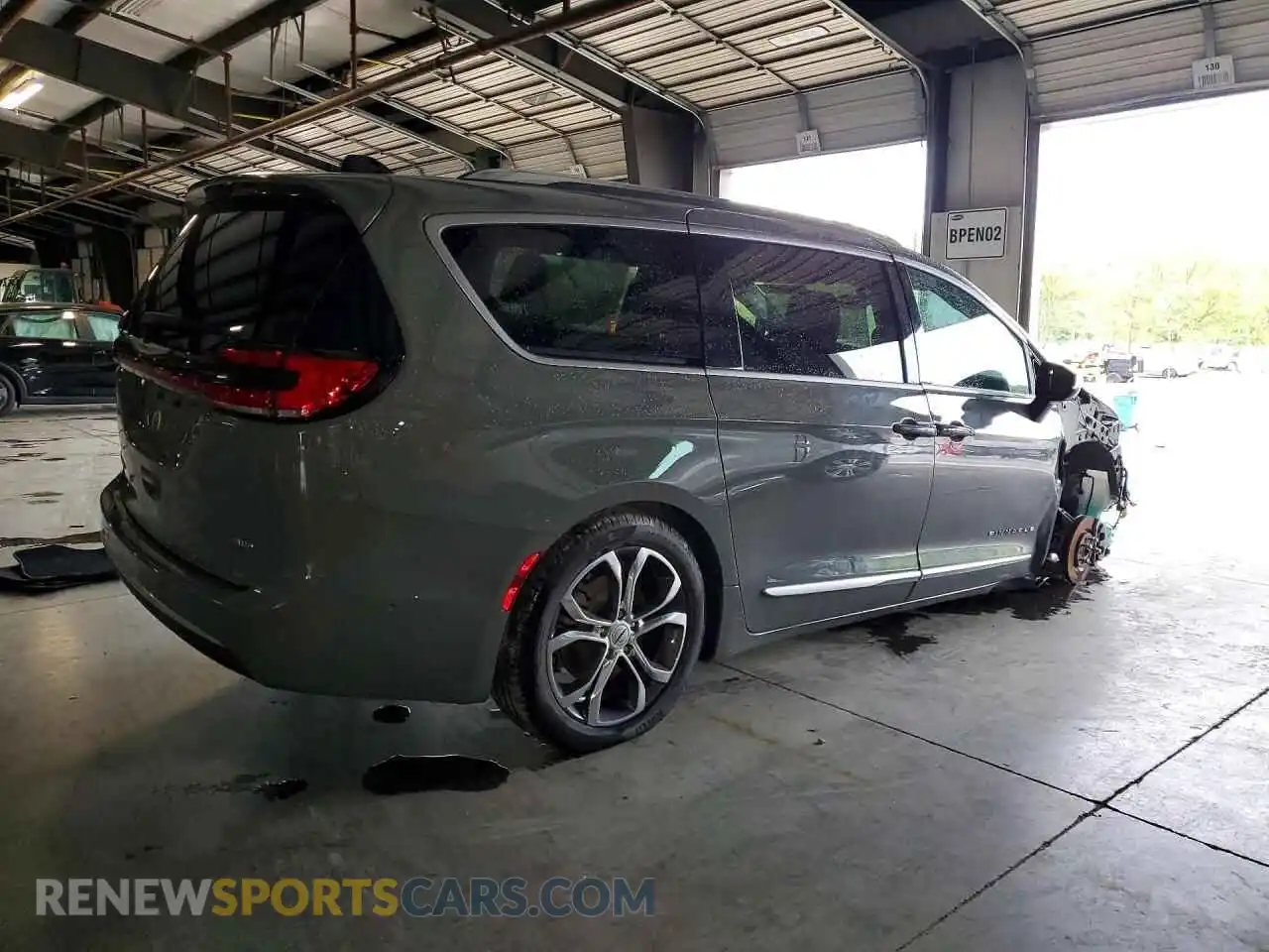 3 fotografías del automóvil dañado 2C4RC3PG6SR573304 CHRYSLER PACIFICA 2025