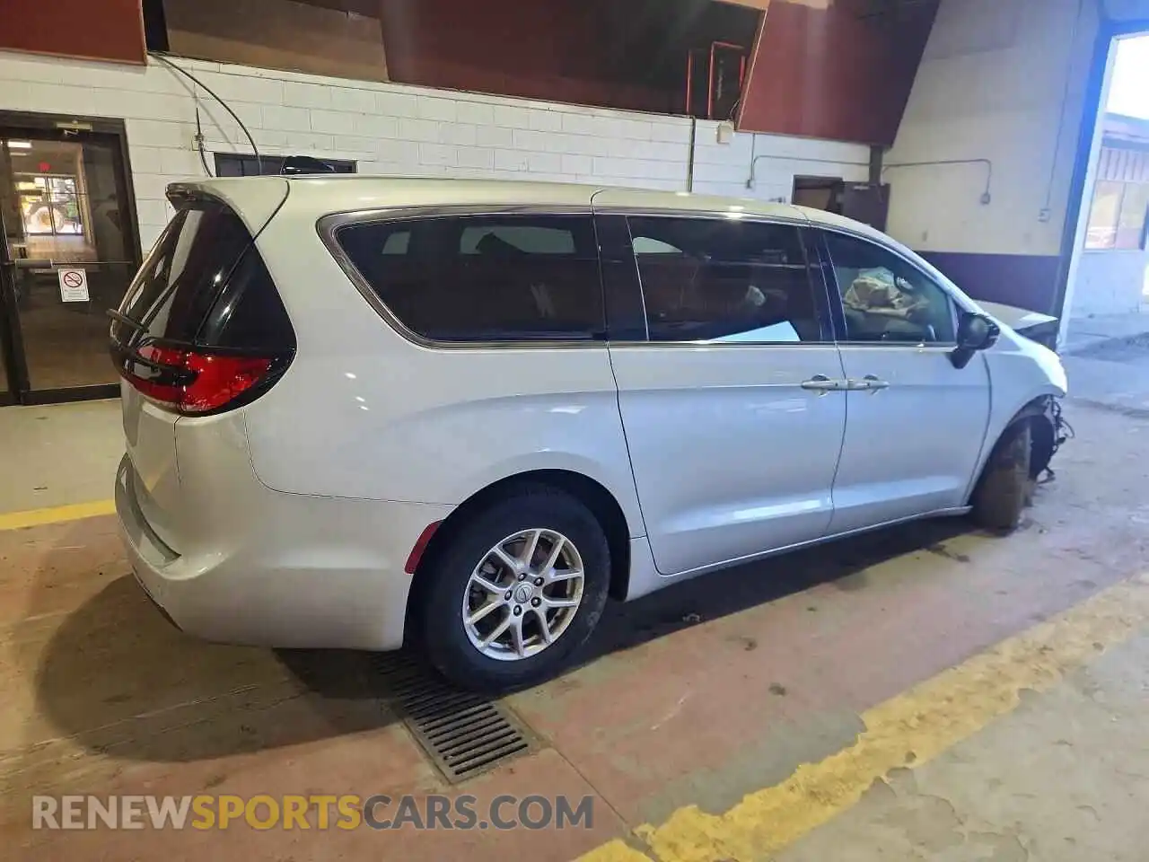 3 Photograph of a damaged car 2C4RC1BG0TR180413 CHRYSLER PACIFICA 2026