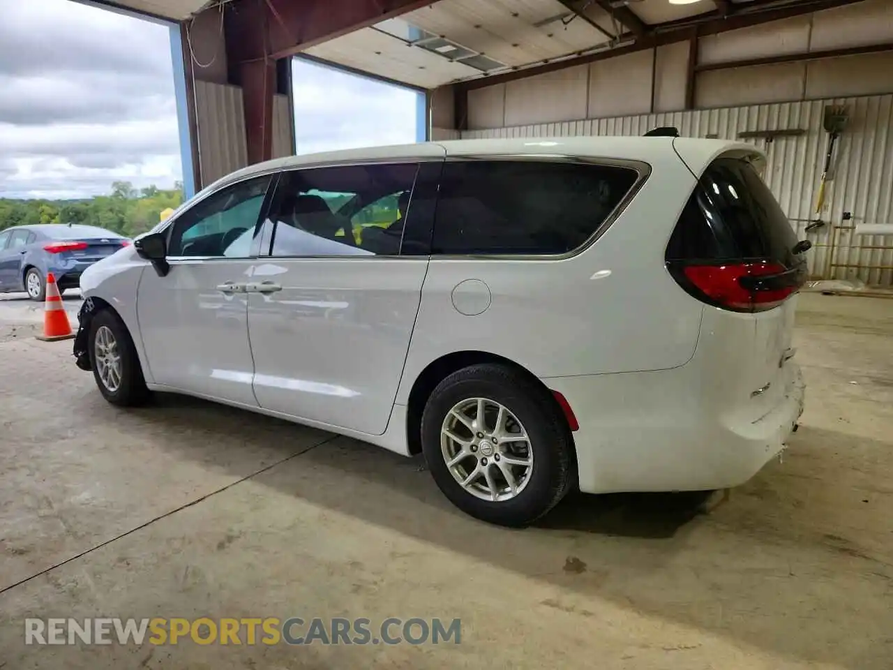 2 Photograph of a damaged car 2C4RC1BG0TR191198 CHRYSLER PACIFICA 2026