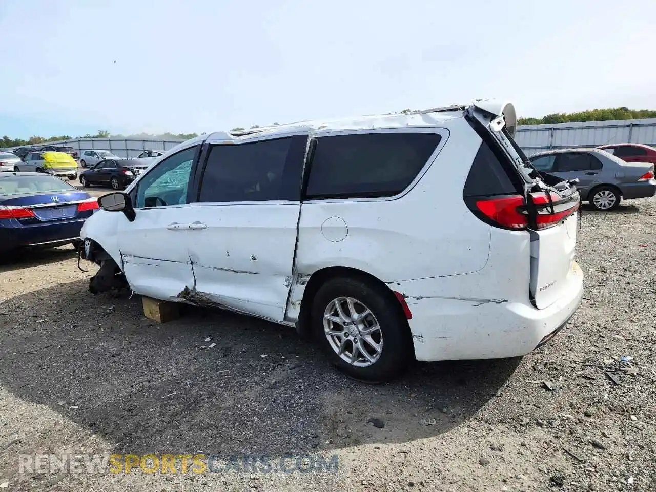 2 Photograph of a damaged car 2C4RC1BG0TR197518 CHRYSLER PACIFICA 2026