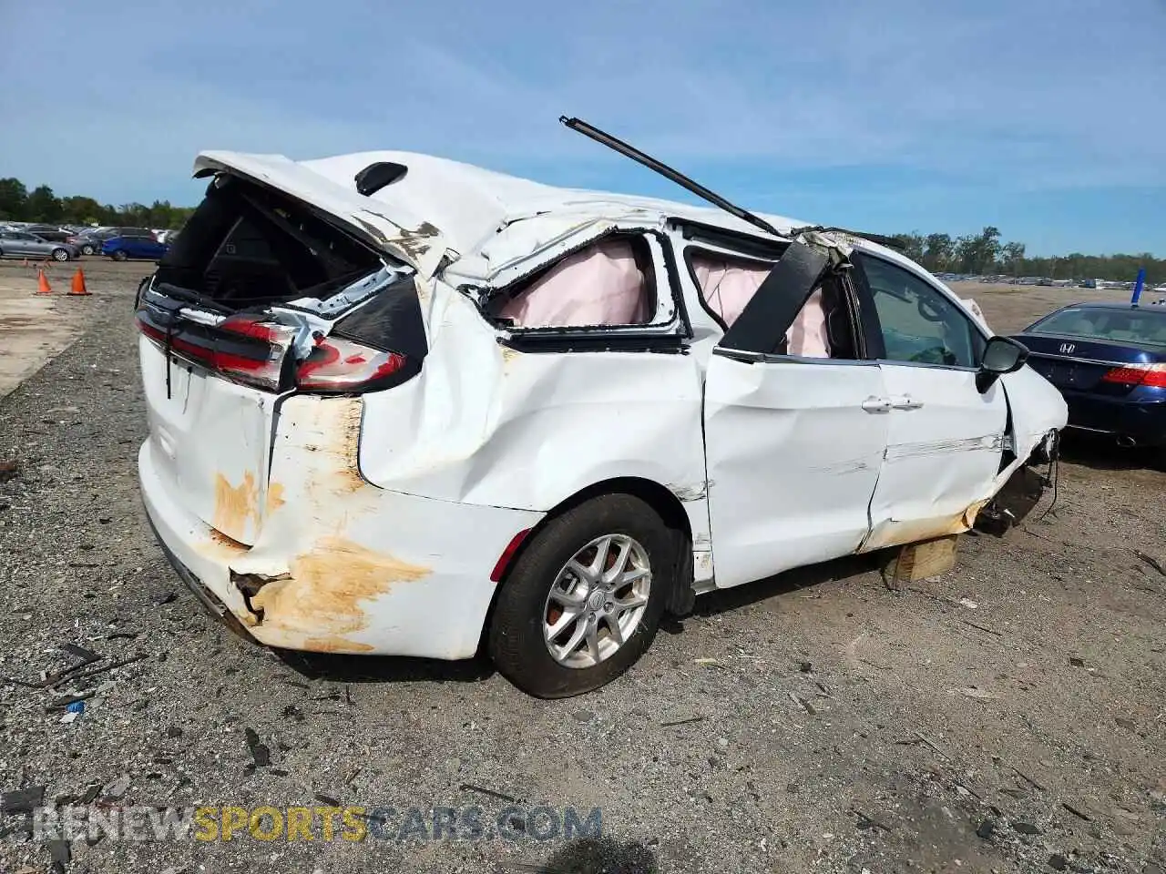 3 Photograph of a damaged car 2C4RC1BG0TR197518 CHRYSLER PACIFICA 2026