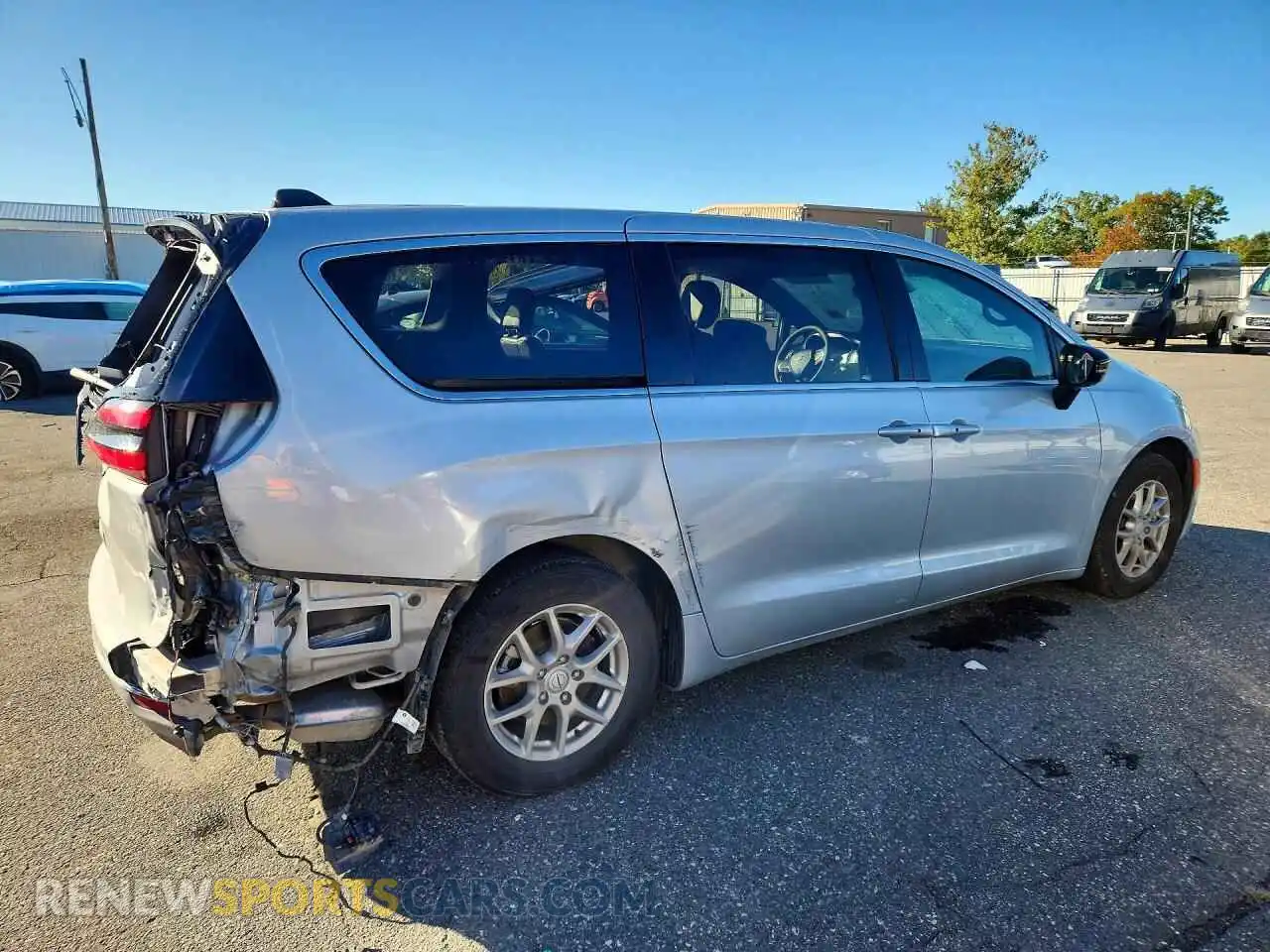 3 fotografías del automóvil dañado 2C4RC1BG0TR201213 CHRYSLER PACIFICA 2026