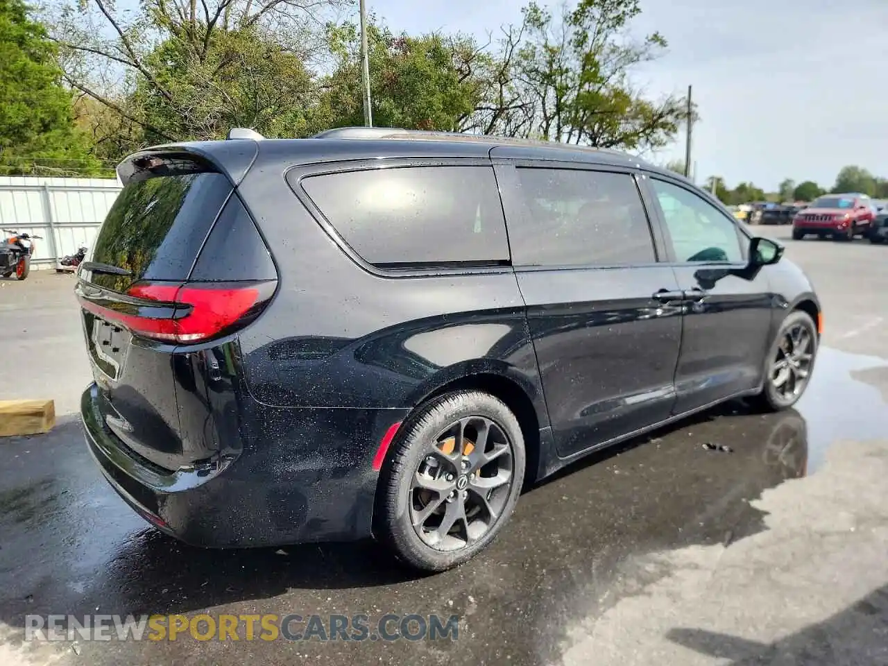 3 Photograph of a damaged car 2C4RC1BG1TR237668 CHRYSLER PACIFICA 2026