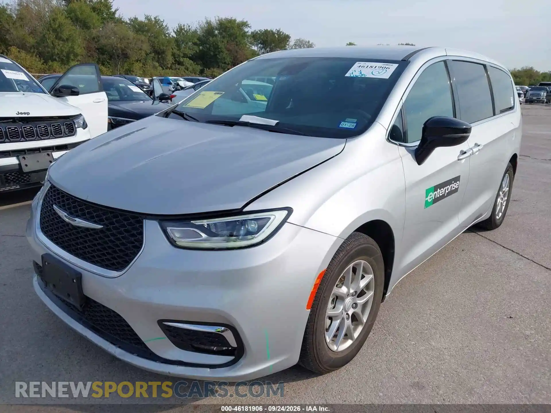 2 Photograph of a damaged car 2C4RC1BG1TR239601 CHRYSLER PACIFICA 2026