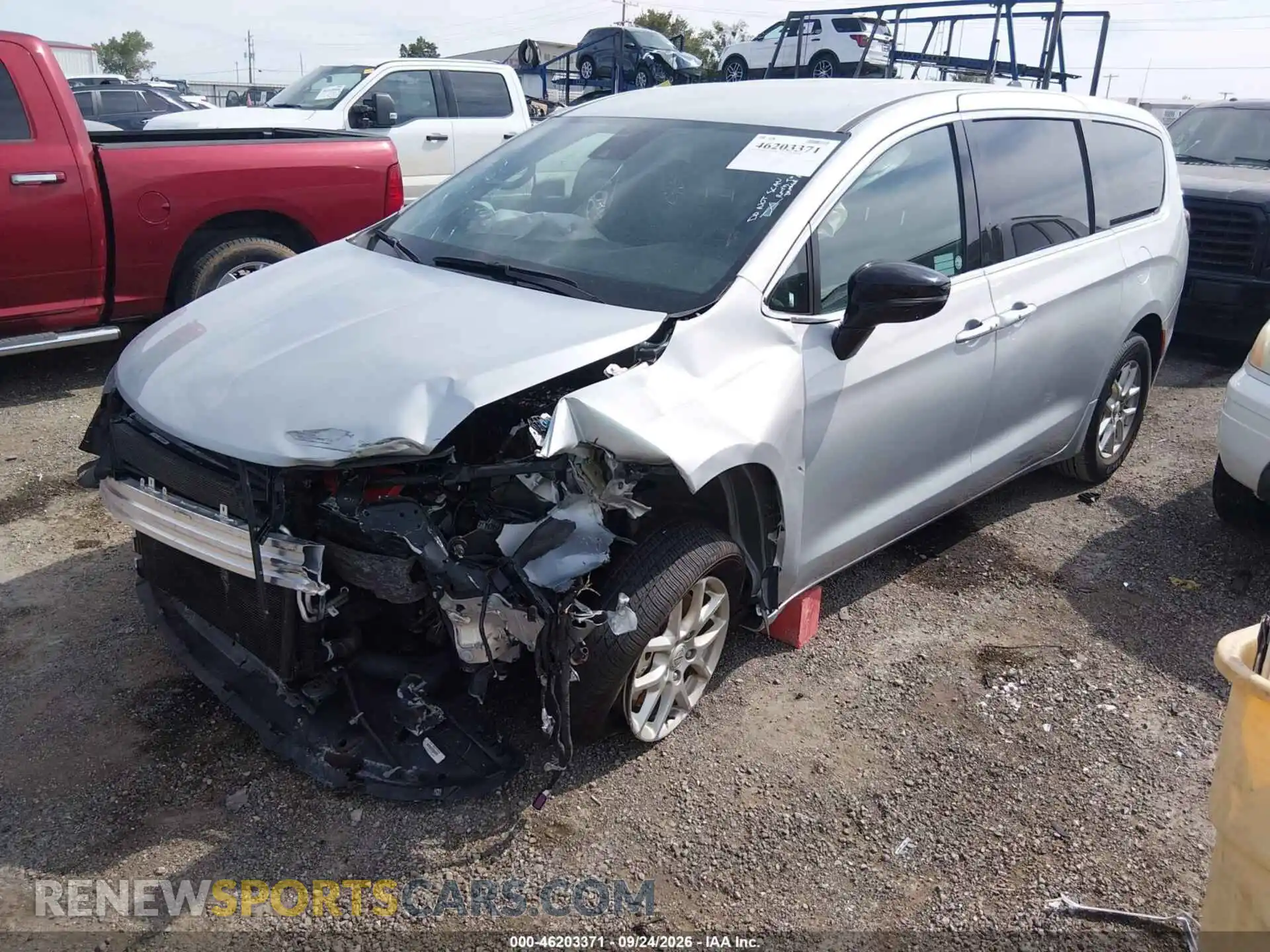 2 fotografías del automóvil dañado 2C4RC1BG2TR160681 CHRYSLER PACIFICA 2026