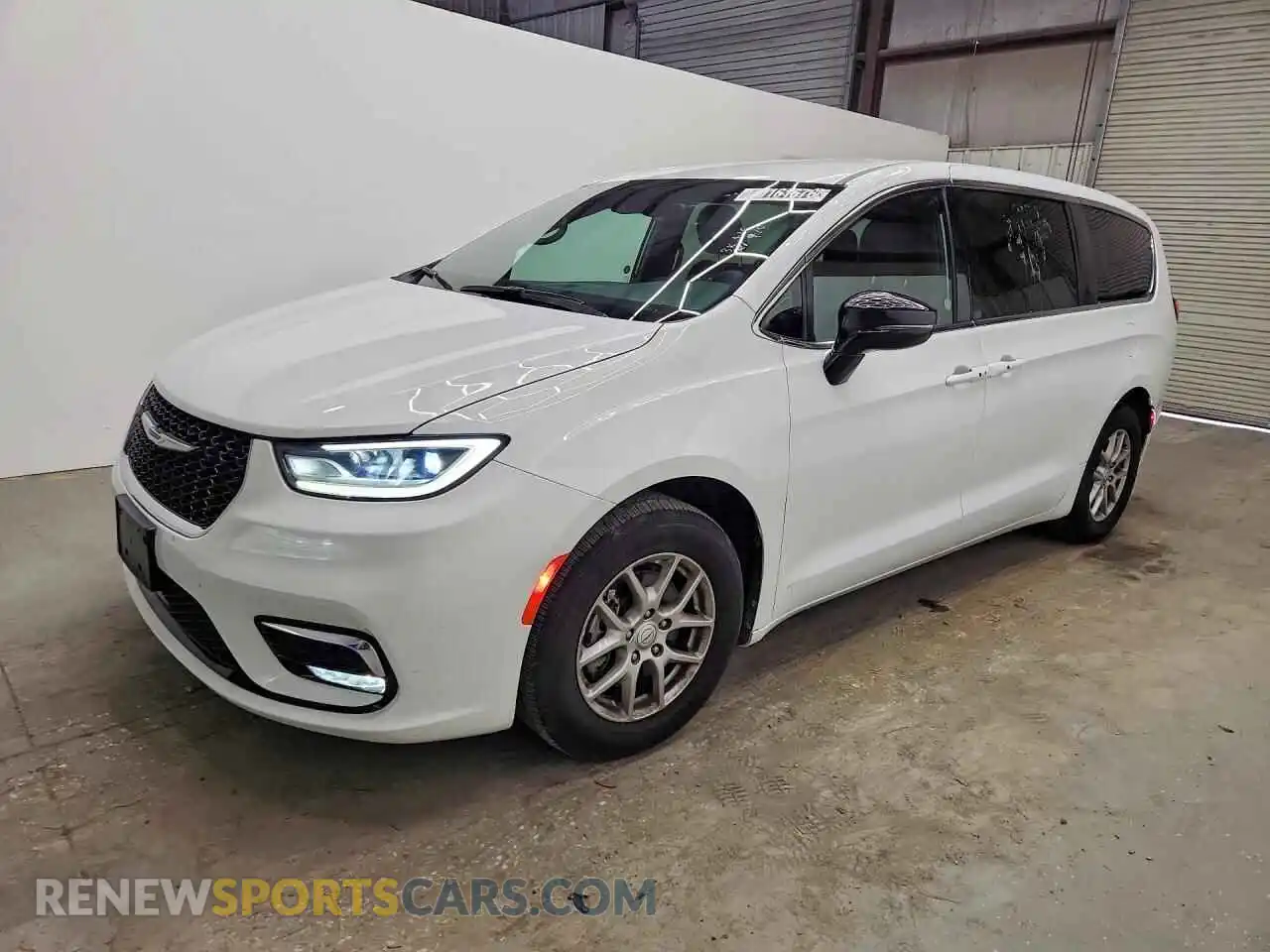 1 Photograph of a damaged car 2C4RC1BG2TR230230 CHRYSLER PACIFICA 2026
