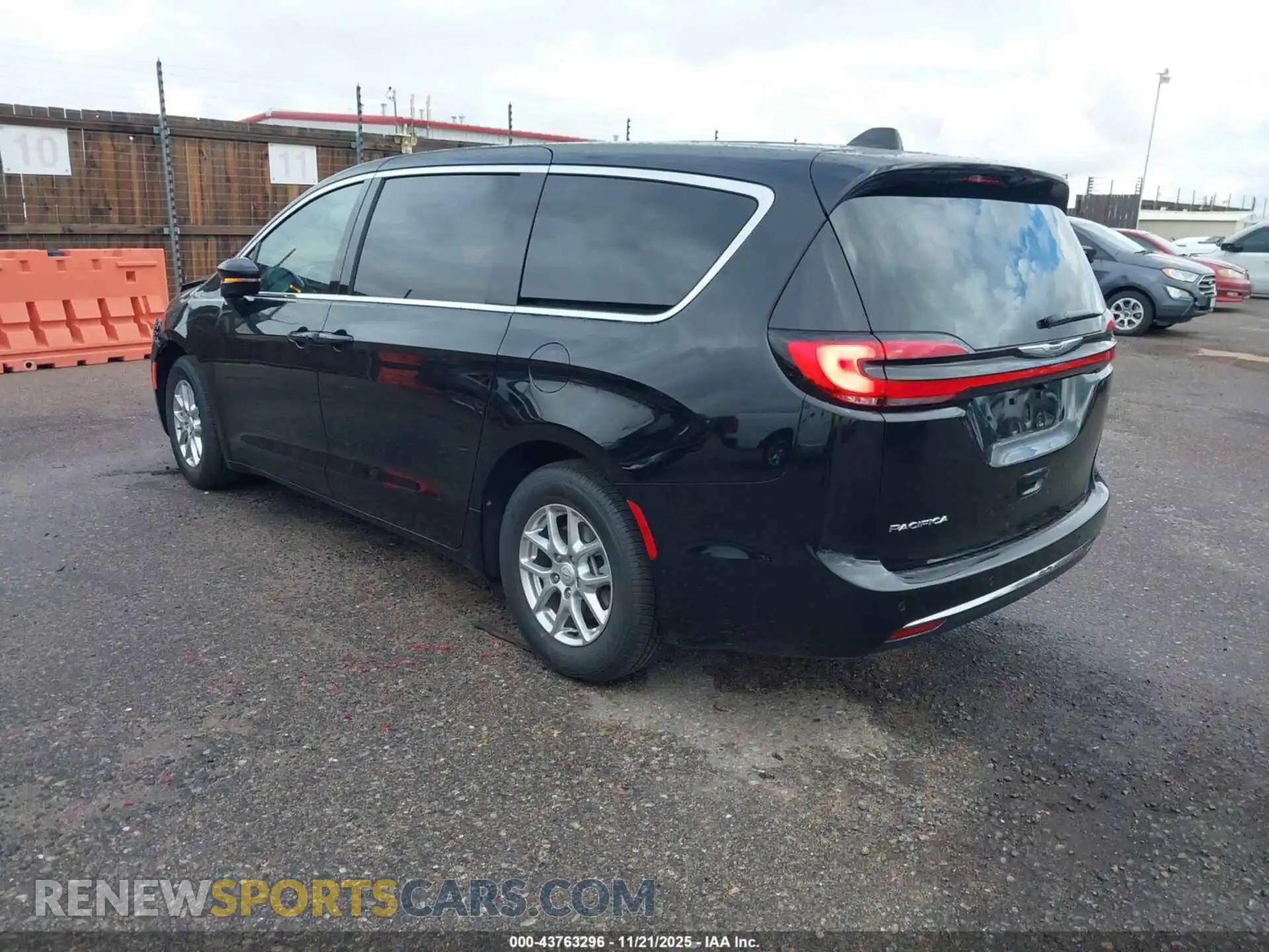 3 fotografías del automóvil dañado 2C4RC1BG3TR181328 CHRYSLER PACIFICA 2026