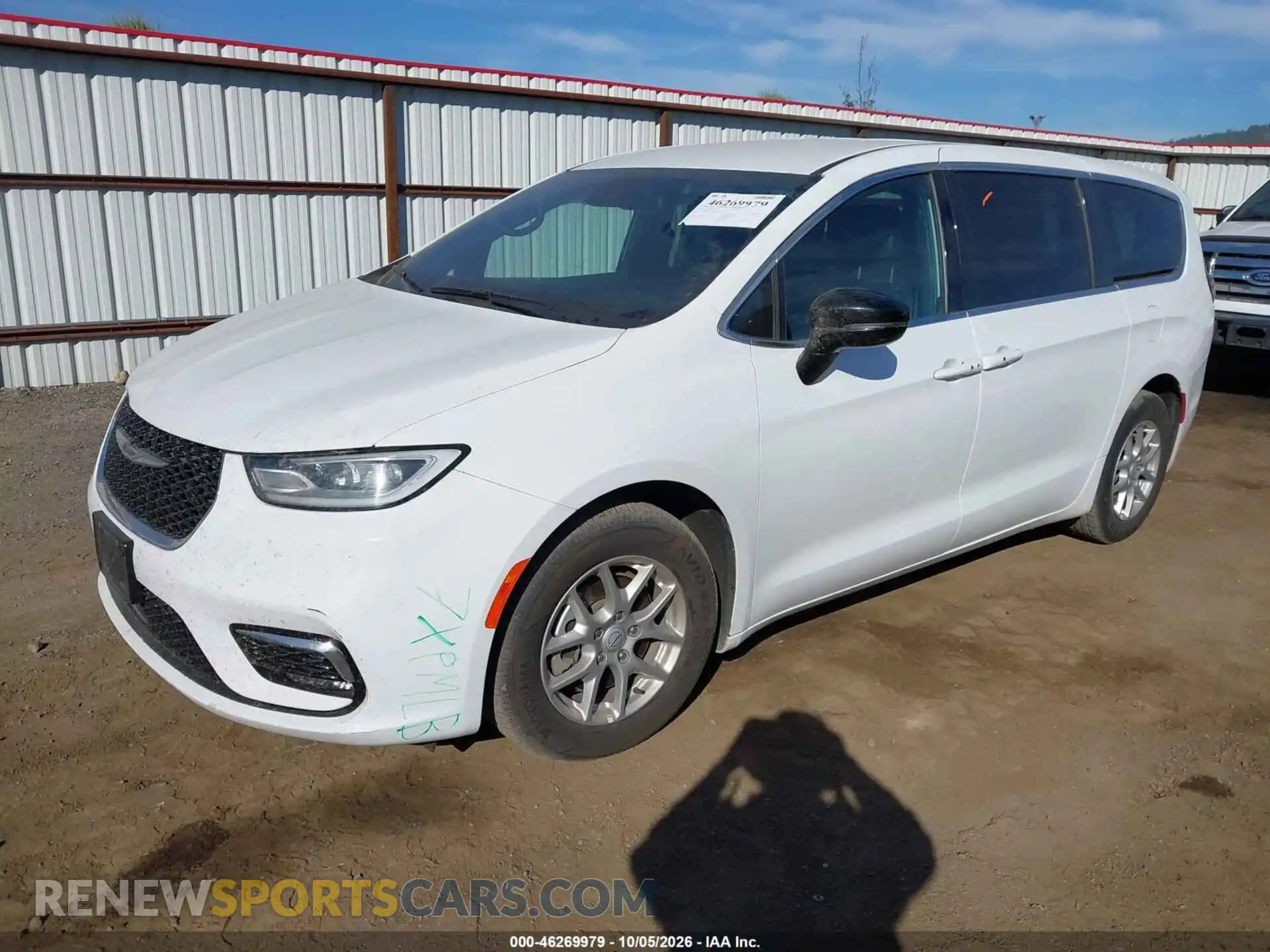 2 Photograph of a damaged car 2C4RC1BG3TR209306 CHRYSLER PACIFICA 2026