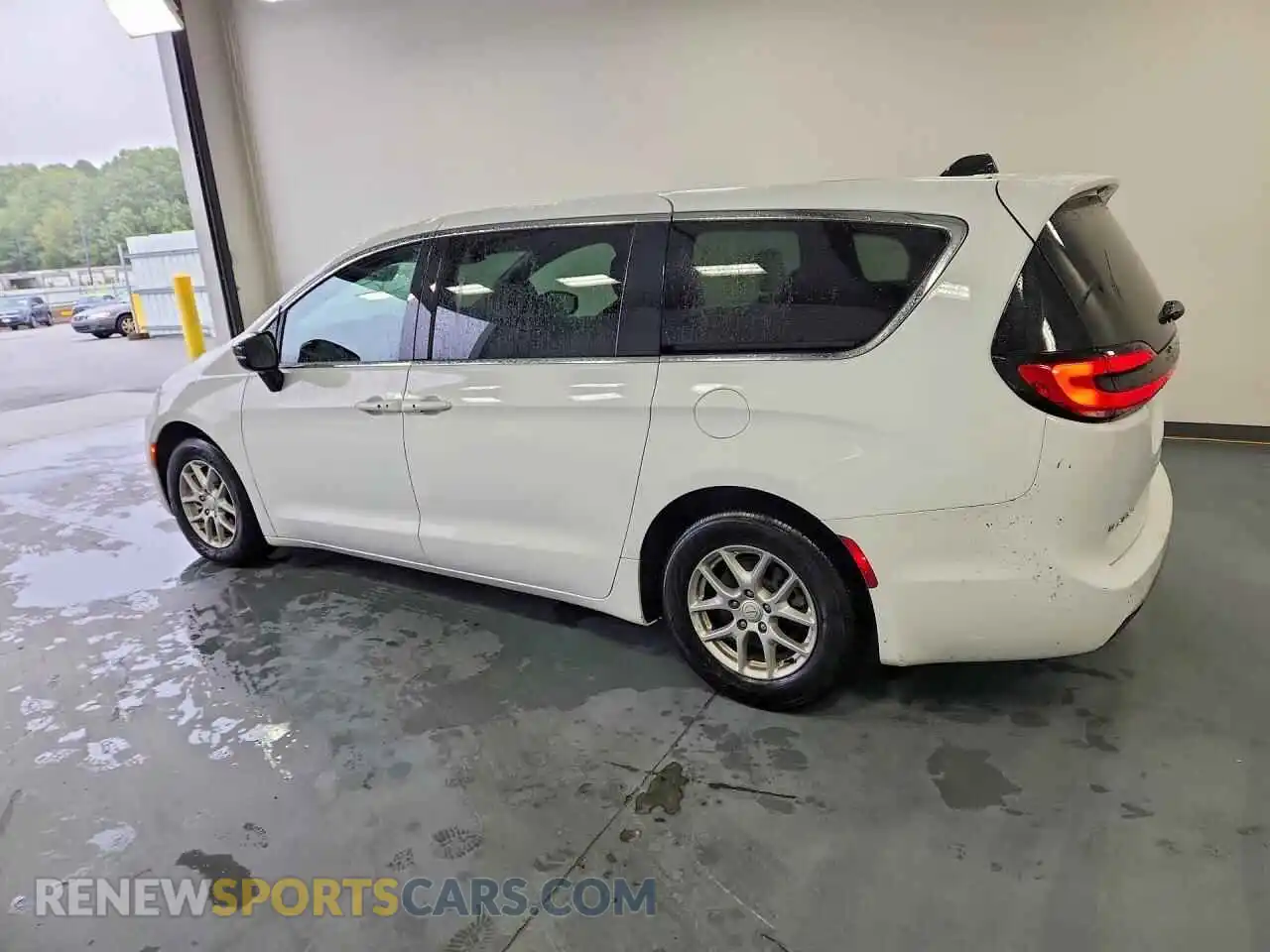2 Photograph of a damaged car 2C4RC1BG5TR174882 CHRYSLER PACIFICA 2026