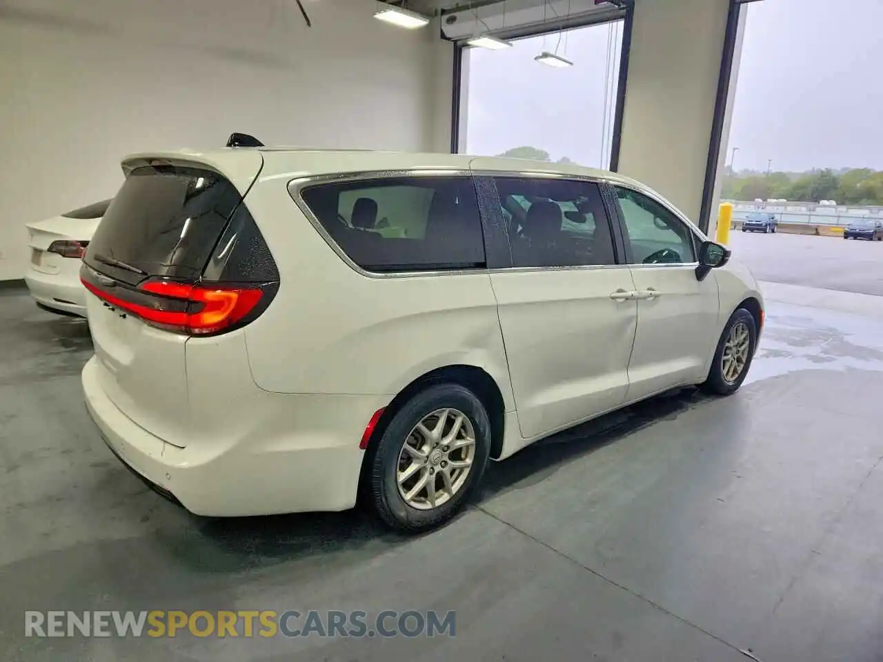 3 Photograph of a damaged car 2C4RC1BG5TR174882 CHRYSLER PACIFICA 2026