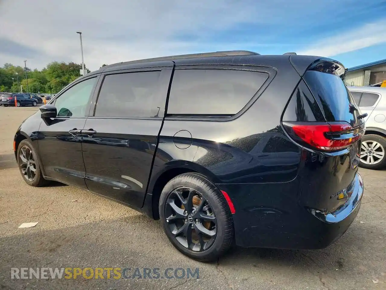 2 Photograph of a damaged car 2C4RC1BG6TR267569 CHRYSLER PACIFICA 2026