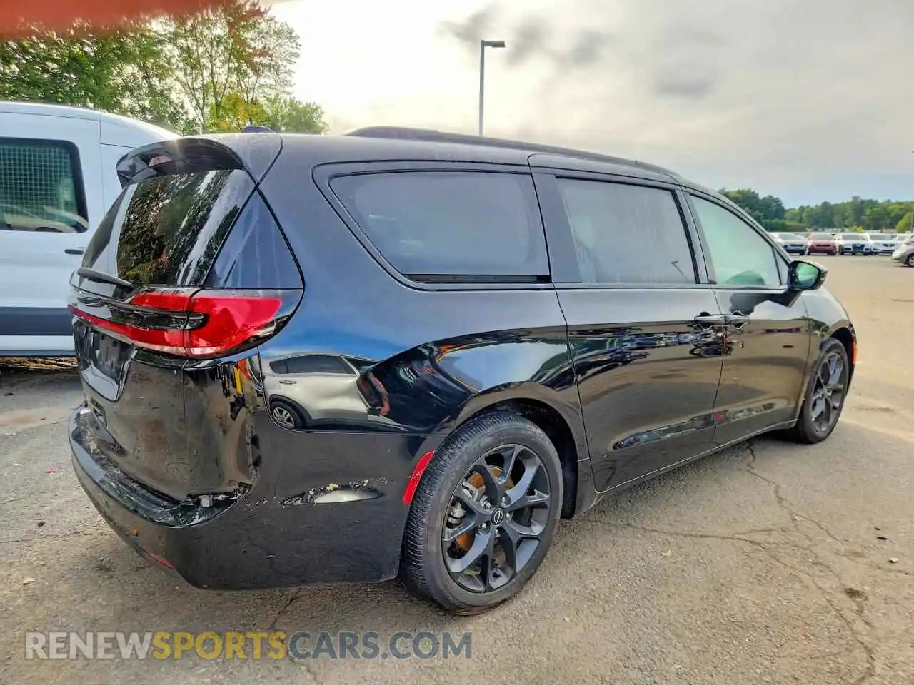 3 Photograph of a damaged car 2C4RC1BG6TR267569 CHRYSLER PACIFICA 2026