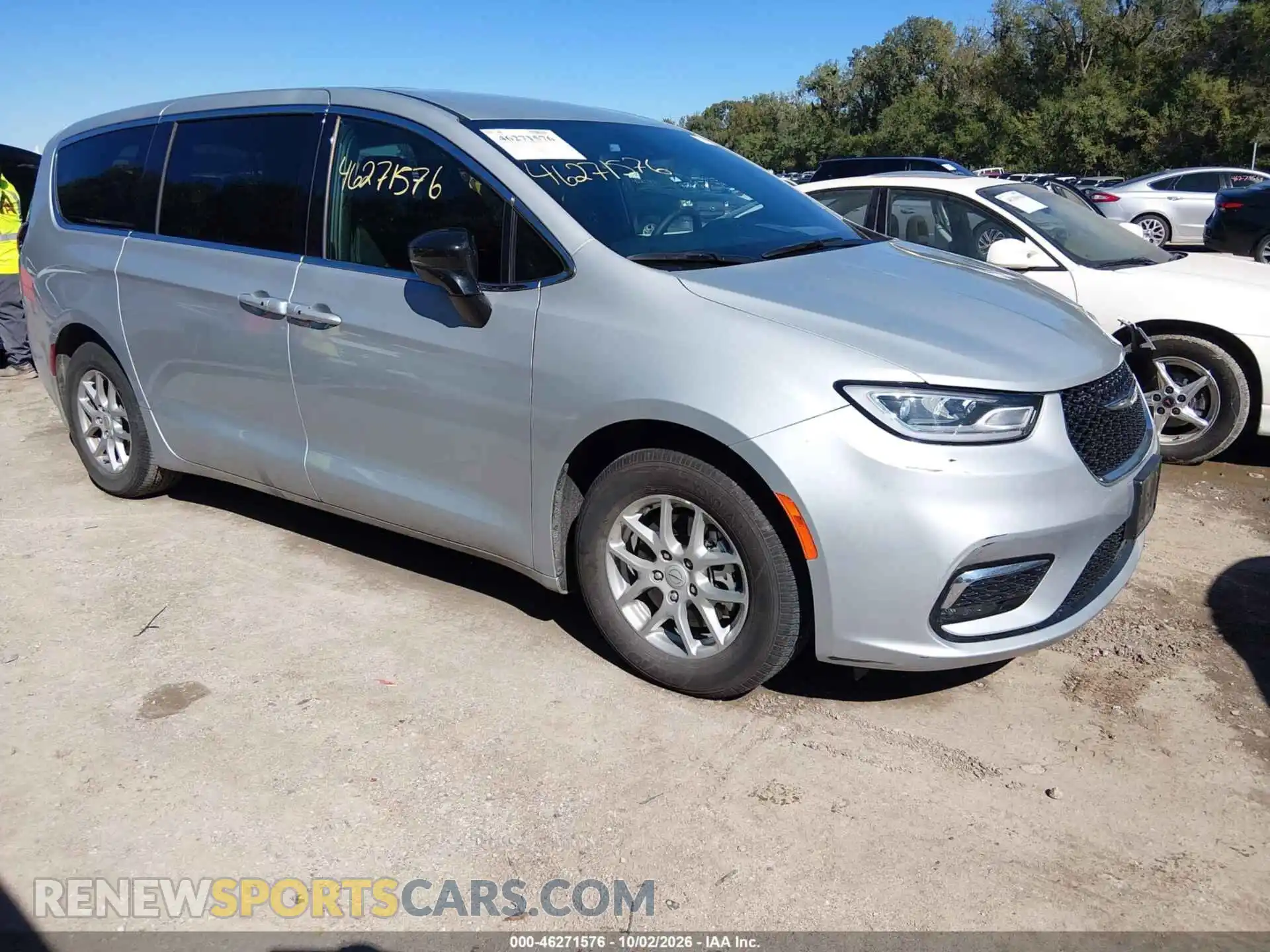 1 Photograph of a damaged car 2C4RC1BG6TR268348 CHRYSLER PACIFICA 2026