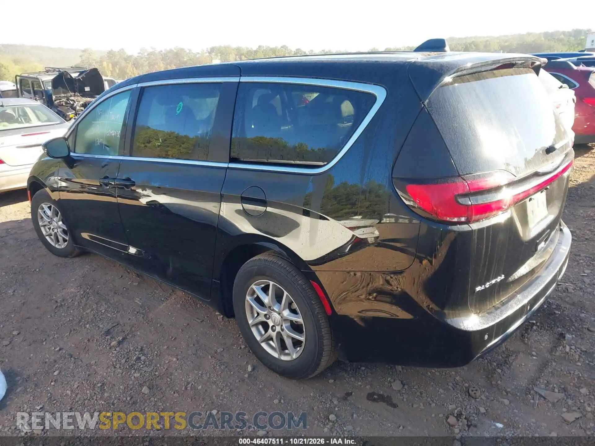3 Photograph of a damaged car 2C4RC1BG7TR155203 CHRYSLER PACIFICA 2026