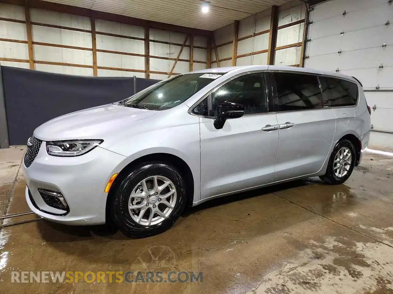 1 Photograph of a damaged car 2C4RC1BG7TR252207 CHRYSLER PACIFICA 2026