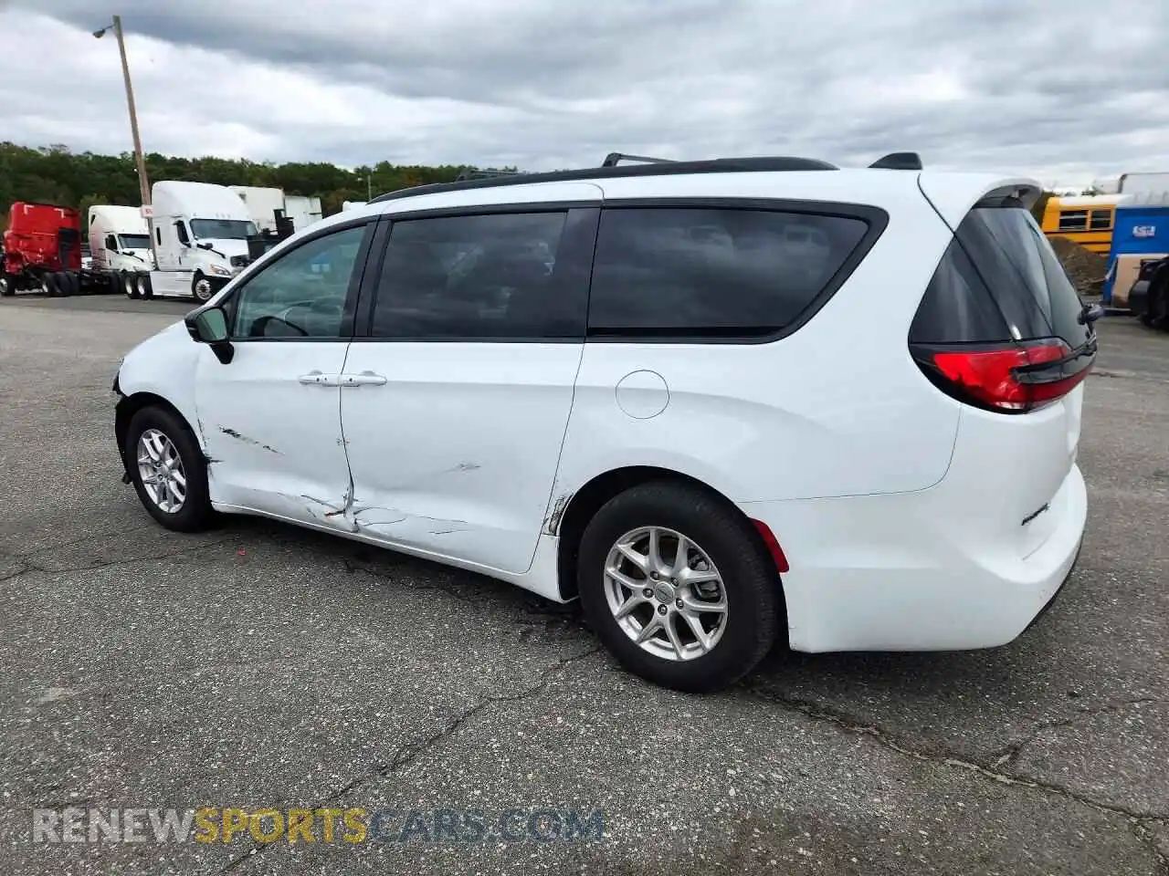 2 fotografías del automóvil dañado 2C4RC1BG7TR280363 CHRYSLER PACIFICA 2026