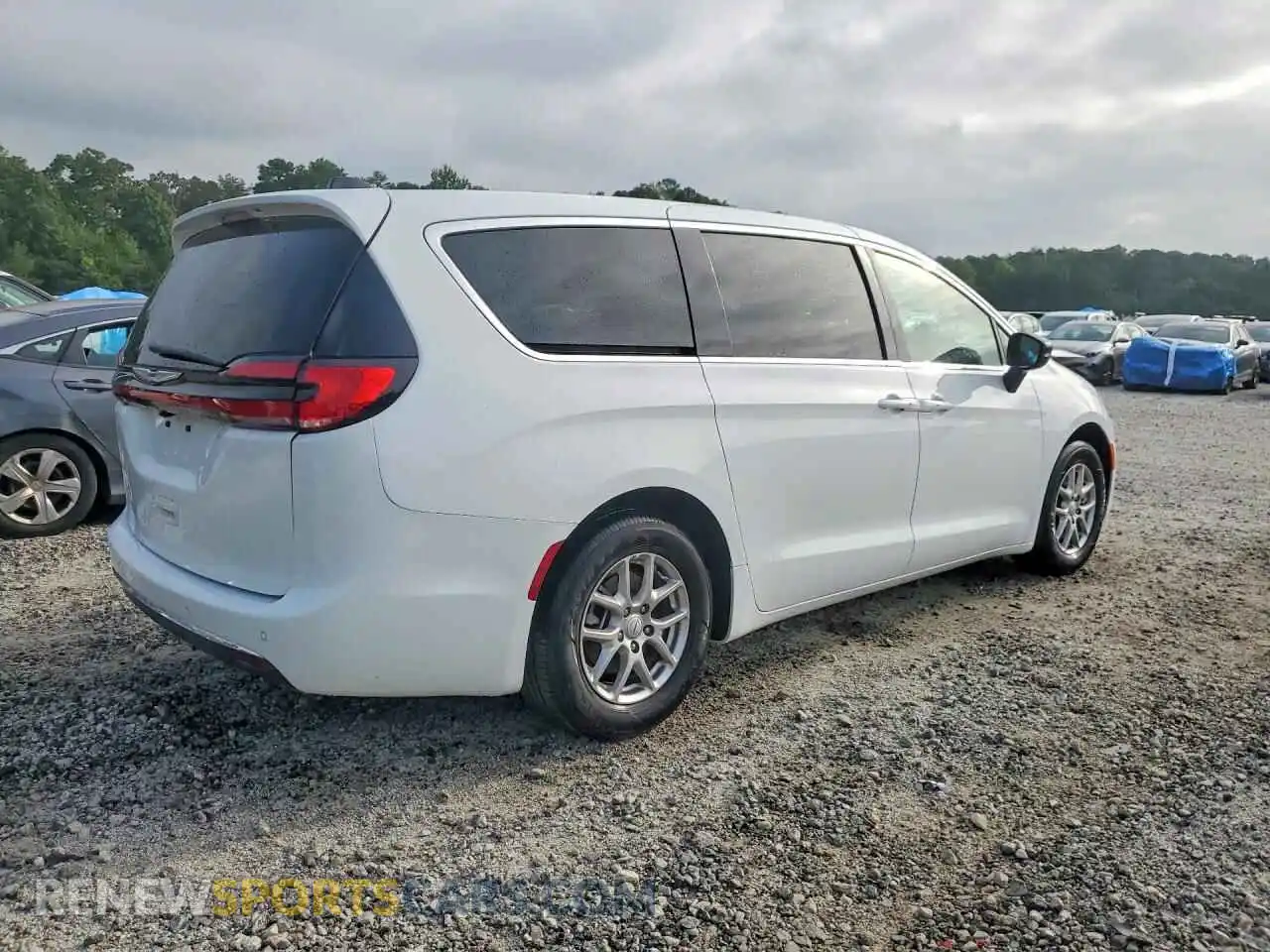 3 Photograph of a damaged car 2C4RC1BG8TR239708 CHRYSLER PACIFICA 2026