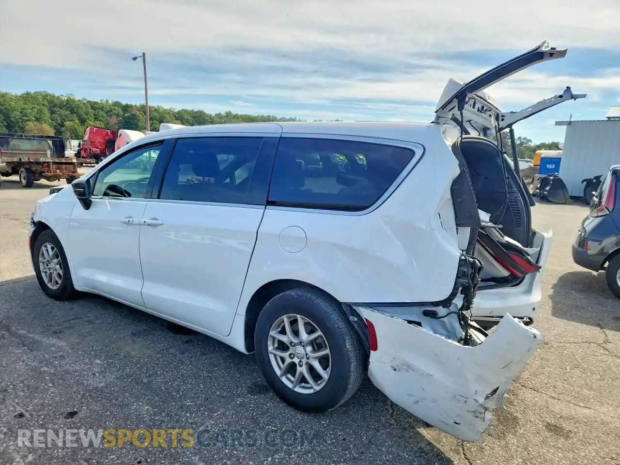 2 Photograph of a damaged car 2C4RC1BG9TR188848 CHRYSLER PACIFICA 2026