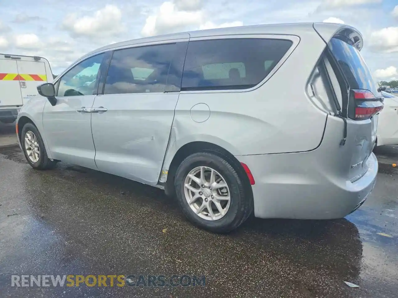 2 Photograph of a damaged car 2C4RC1BGXTR235644 CHRYSLER PACIFICA 2026