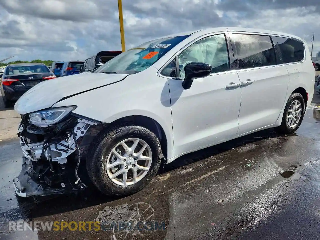 1 Photograph of a damaged car 2C4RC1BGXTR272158 CHRYSLER PACIFICA 2026